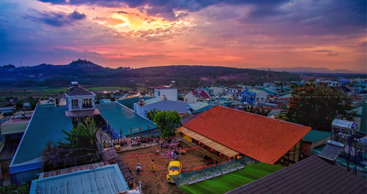 Nhà của Nếp Plei Brel Exterior foto